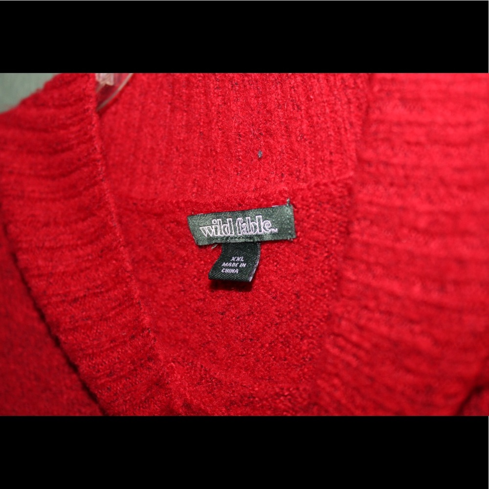 Red Sweater - Picture 5 of 6